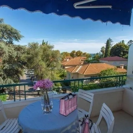 Menton, 2 Pieces, 4 Personnes - Fr-1-196-170